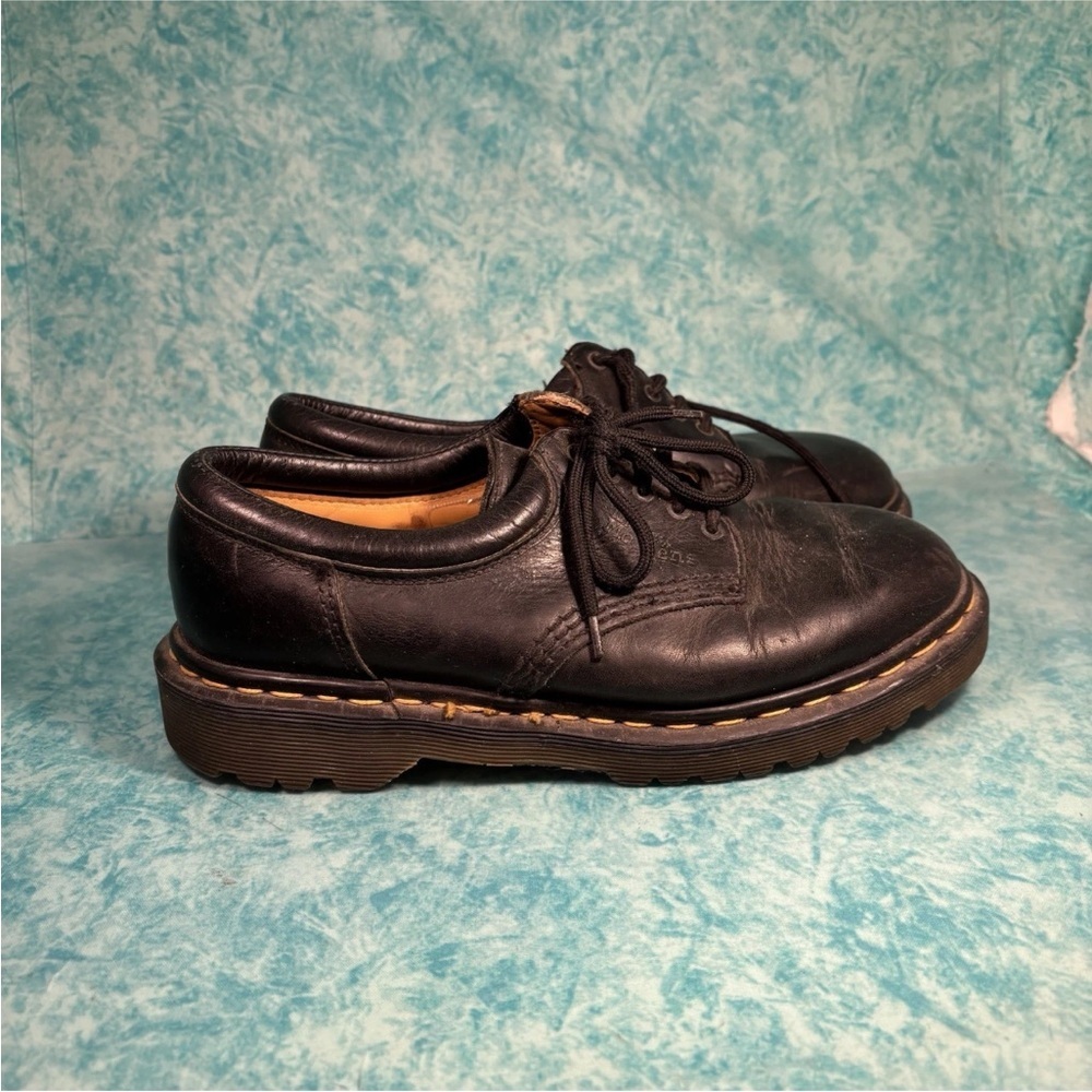 Dr. Martens Made In England Black Low Top Leather Derby Shoes Women’s UK6/US7
